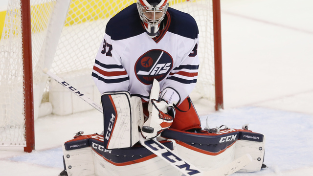 Newly-signed Hellebuyck ready to shine
