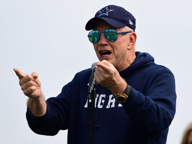 Jerry Jones against anthem protests: 'I like the way the Cowboys do it'
