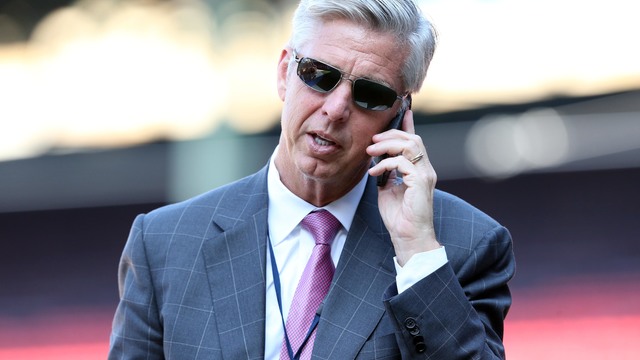 Dombrowski has no issue with stealing signs