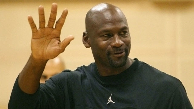 MJ: LaVar Ball couldn't 'beat me if I was 1-legged'