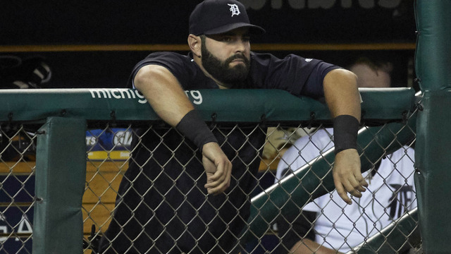 Alex Avila says his mom was upset after dad Al traded him to Cubs