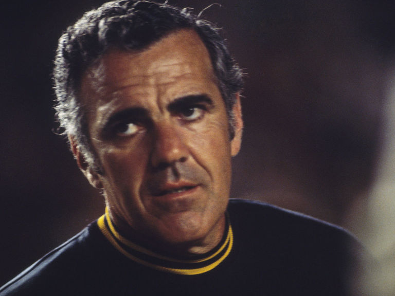 Legendary Notre Dame coach Ara Parseghian dies at 94 theScore com Legendary Notre Dame coach Ara Parseghian dies at 94 theScore com