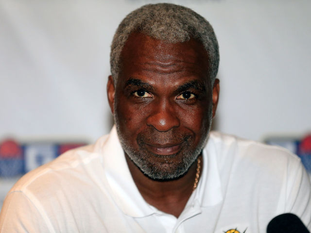 Report: Knicks hoped to force Oakley into anger management classes