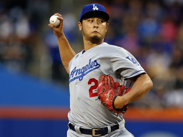 Report: Cardinals looking at Darvish, Arrieta