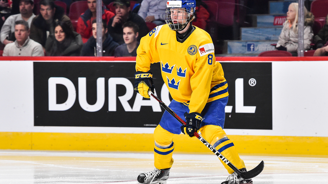 Top prospect Dahlin not feeling added pressure heading into draft year