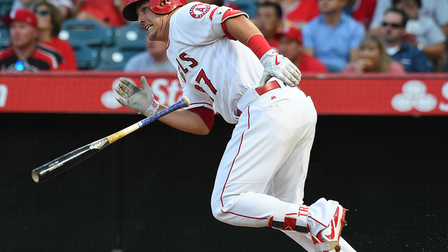 Trout joins elite company with 1,000th hit before age-26 season