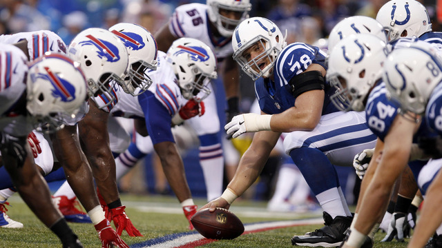 Report: Colts' Kelly out 6-8 weeks with bone defect in foot