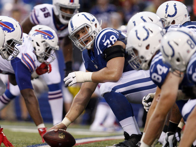 Report: Colts' Kelly out 6-8 weeks with bone defect in foot