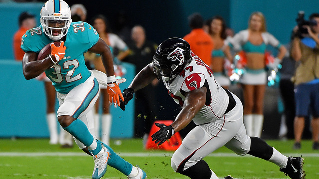 Falcons blow 4th-quarter lead to Dolphins in 1st game since Super Bowl