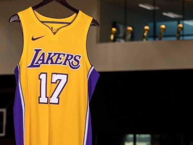 Look: Lakers unveil 3 new Nike jerseys