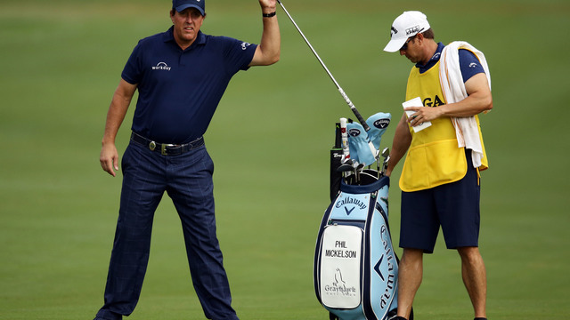 Jimmy Walker: I don't know why Mickelson 'doesn't have a real caddie'
