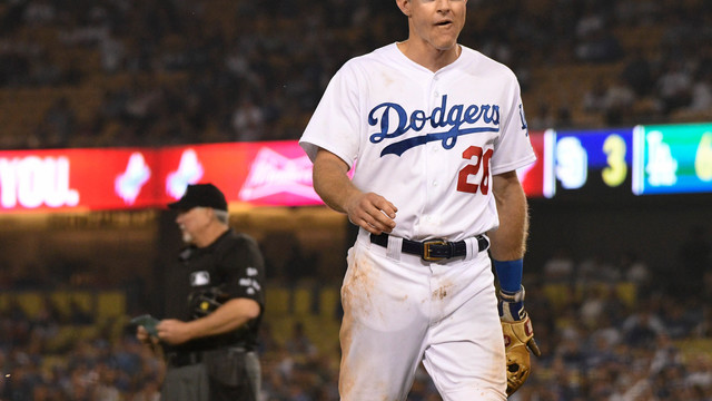 Utley ejected after asking umpire to move out of the way