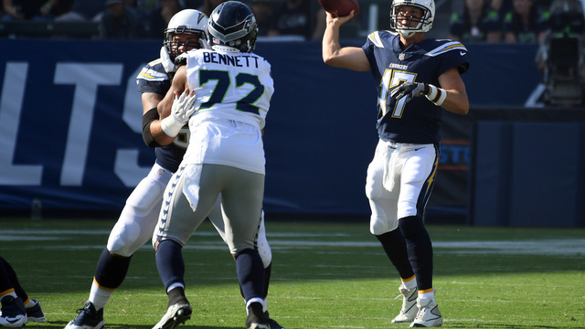 Watch: Rivers finds Gates for opening TD in Chargers' debut in L.A.