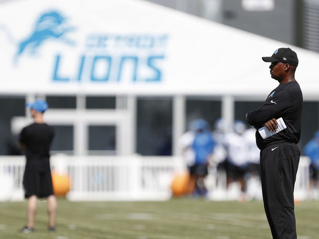 Lions ban fan for racist comment about anthem protesters