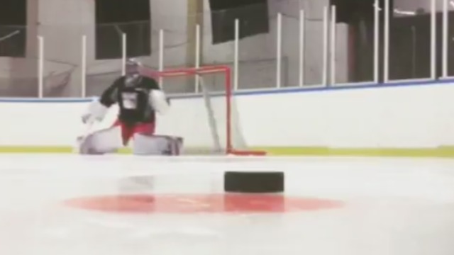 Watch: Lundqvist shows off fancy footwork