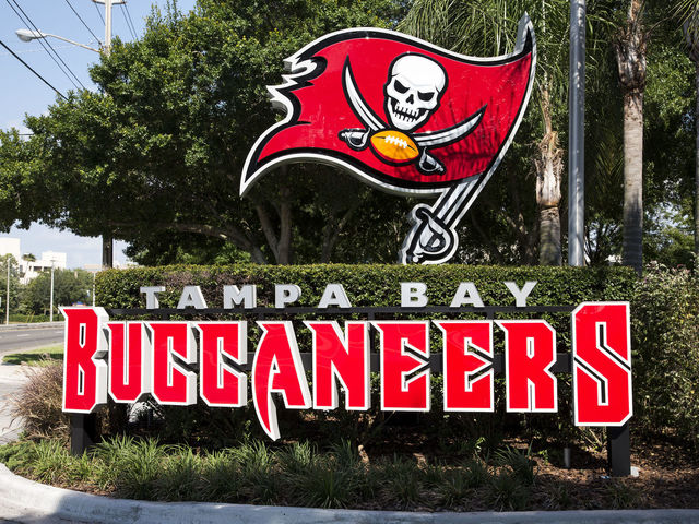 Buccaneers owners donate $1 million to Hurricane Irma relief efforts