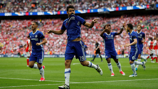 5 transfer sagas that need to be resolved before the window closes