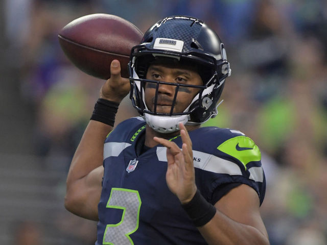Wilson's last-minute TD leads Seahawks past Texans in thriller