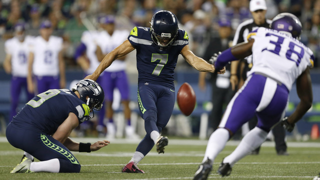 Seahawks' Walsh: Gesture toward Vikings' bench provoked by heckles