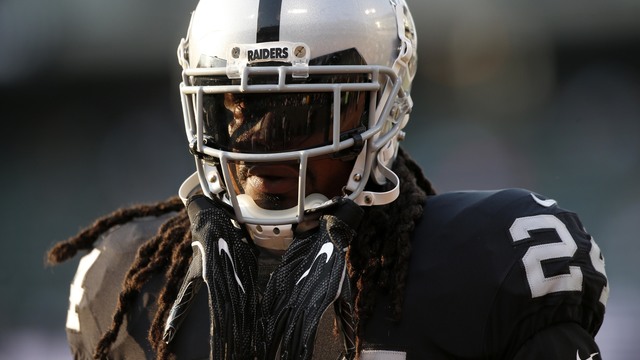 Marshawn Lynch sits once again during national anthem