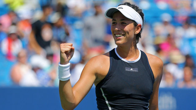 Wimbledon champ Muguruza beats Halep for Cincy title
