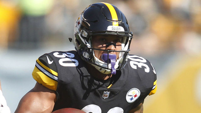 Rookie Conner thrives in Bell's absence against Falcons