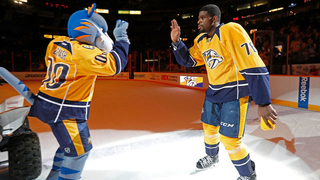 Predators' mascot zings Blackhawks over 'Chelsea Dagger'