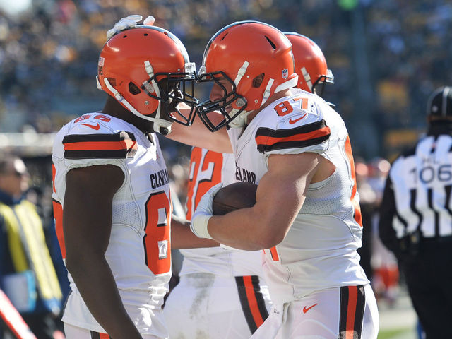 Wife of Browns' Seth DeValve asks public not to lose focus on protest cause