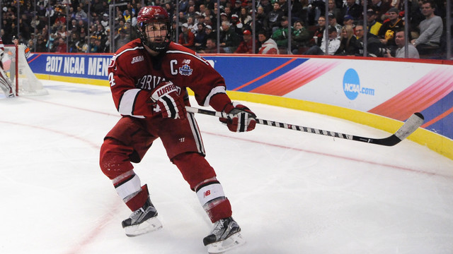 Report: College free agent Kerfoot to sign with Avalanche