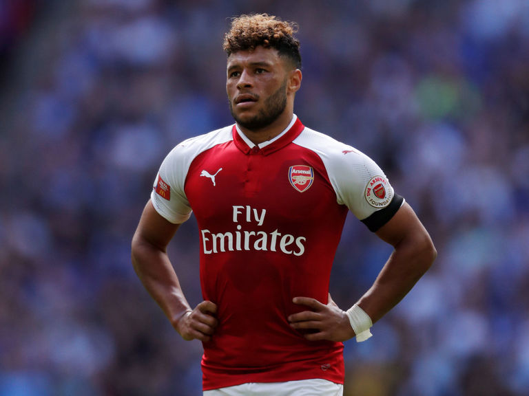 Report: Oxlade-Chamberlain wanted in Chelsea's English revamp