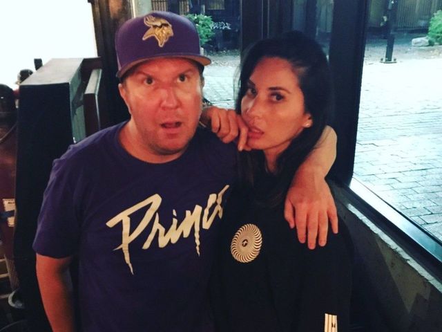 Vikings troll Rodgers with pitch to ex Olivia Munn