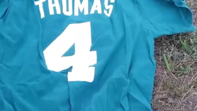 Watch: Celtics fan flips jersey-burning script, lauds Isaiah Thomas