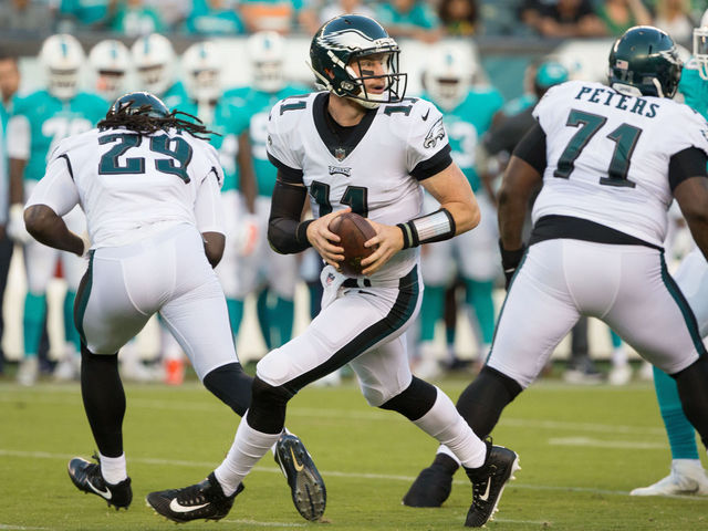 Ex-Redskins GM McCloughan says he'd pick Wentz to build team around