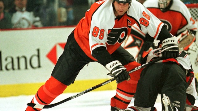 Flyers to retire Lindros' No. 88