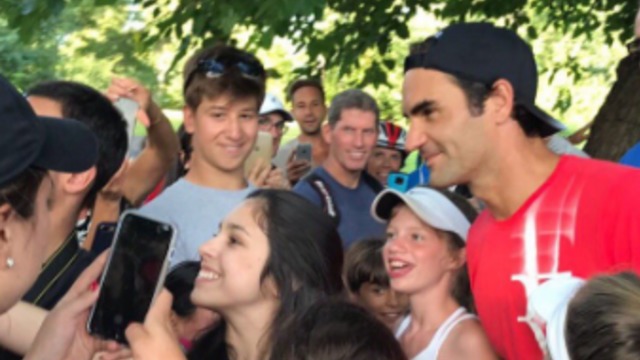Federer spends day off practicing in Central Park
