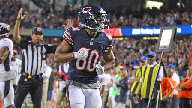 Victor Cruz isn't ready to hang 'em up: 'I think I can still play'