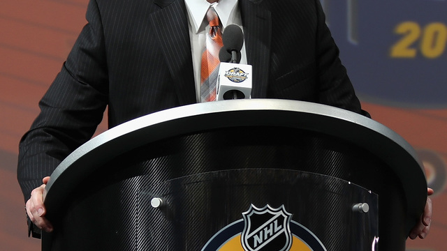 Hextall reiterates Flyers aren't rebuilding: 'That's not in our DNA'