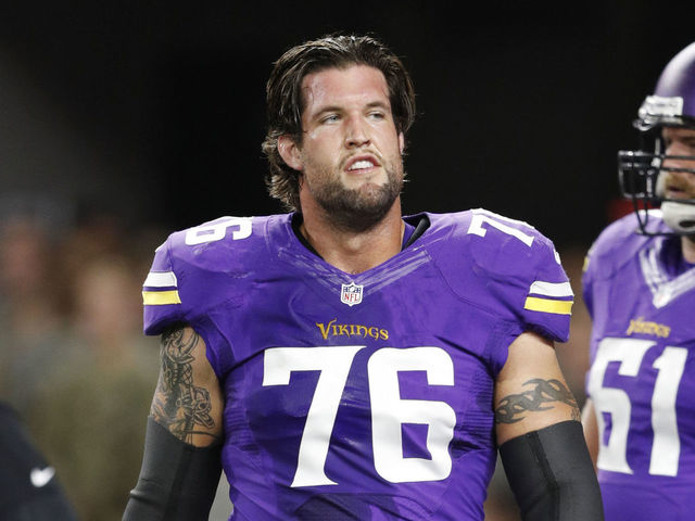 Cardinals agree to terms with Alex Boone
