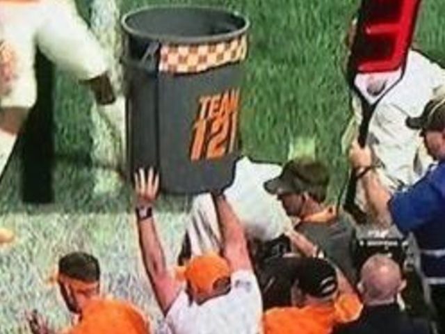 Tennessee's sideline prop is almost literal garbage