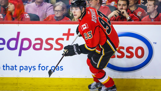 Report: 'Sizable gap' in contract talks between Flames, Bennett