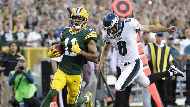 Report: Packers' Trevor Davis arrested for bomb joke at airport