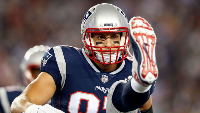 Report: Patriots shopped Gronkowski 3 days before draft