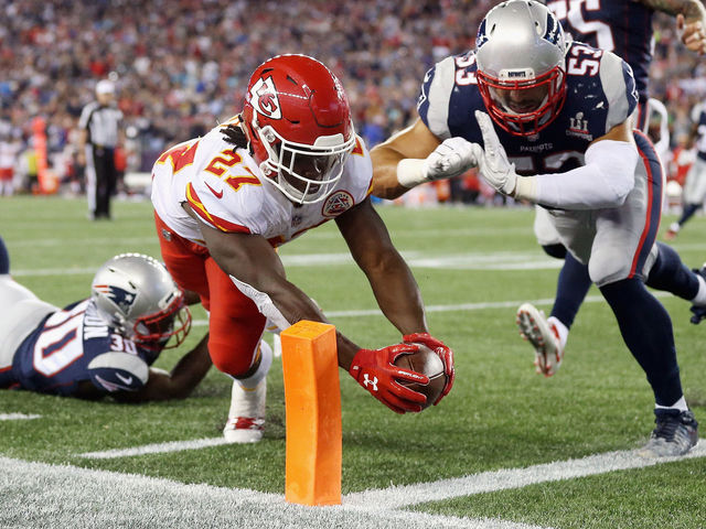 Hunt, Gurley among September's Players of the Month