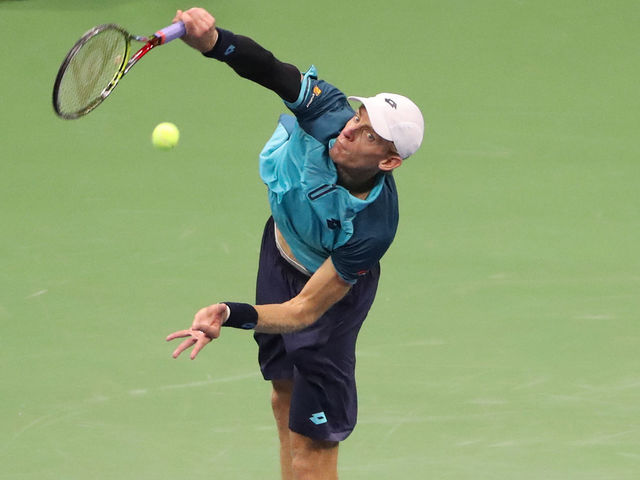 Score one for the big guys: Anderson tallest ever to reach Slam final