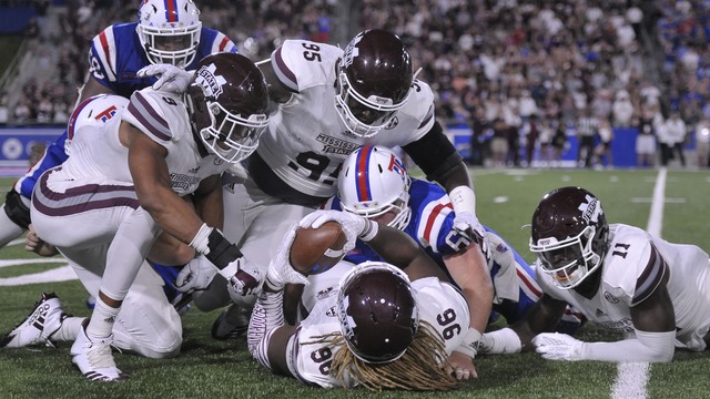 Watch: Louisiana Tech faces 3rd-and-93 after 87-yard loss