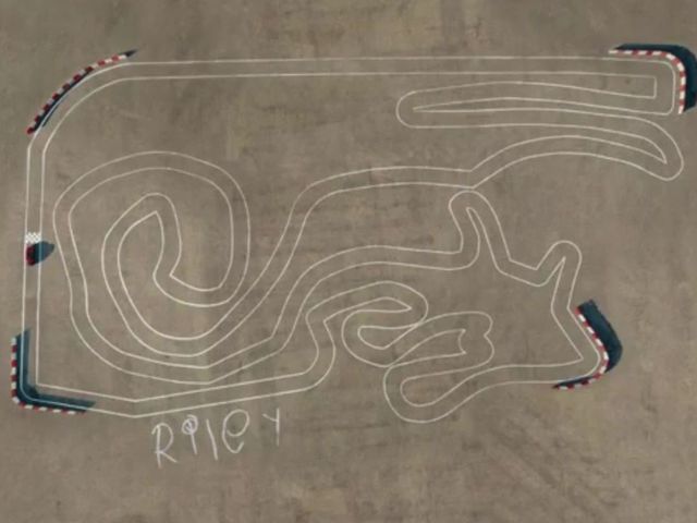Watch: Stephen Curry drives on track designed by daughter