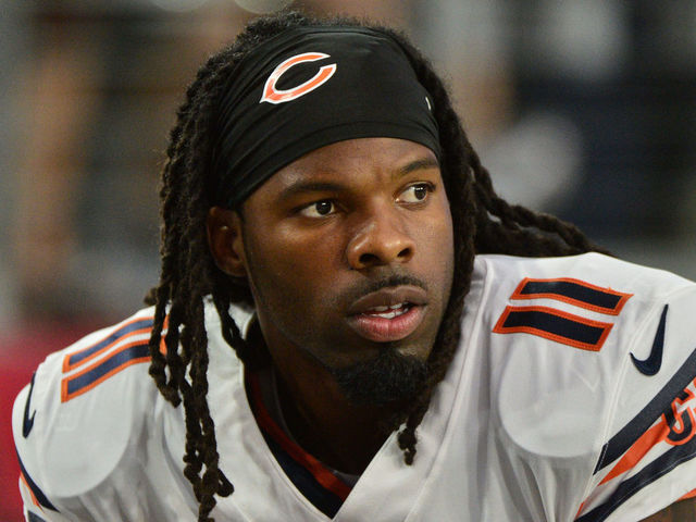 Bears' White to be placed on IR with fractured scapula