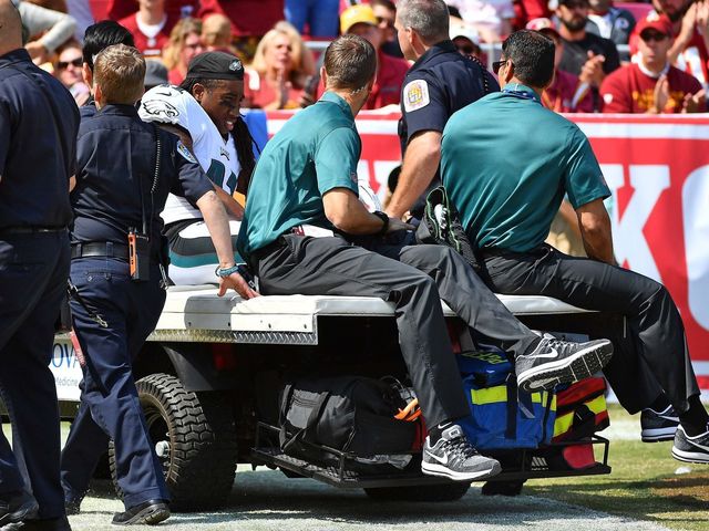 Report: Eagles' Darby to undergo MRI after dislocating ankle