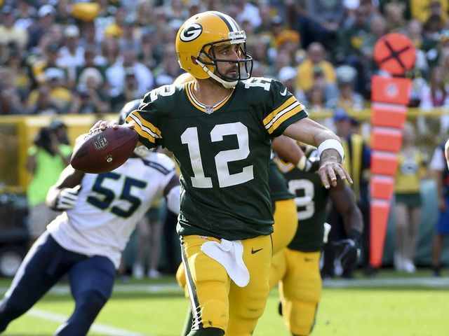 Thursday night wager: Rodgers to shine as Packers roll Bears