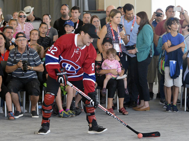 Julien sees Drouin playing center